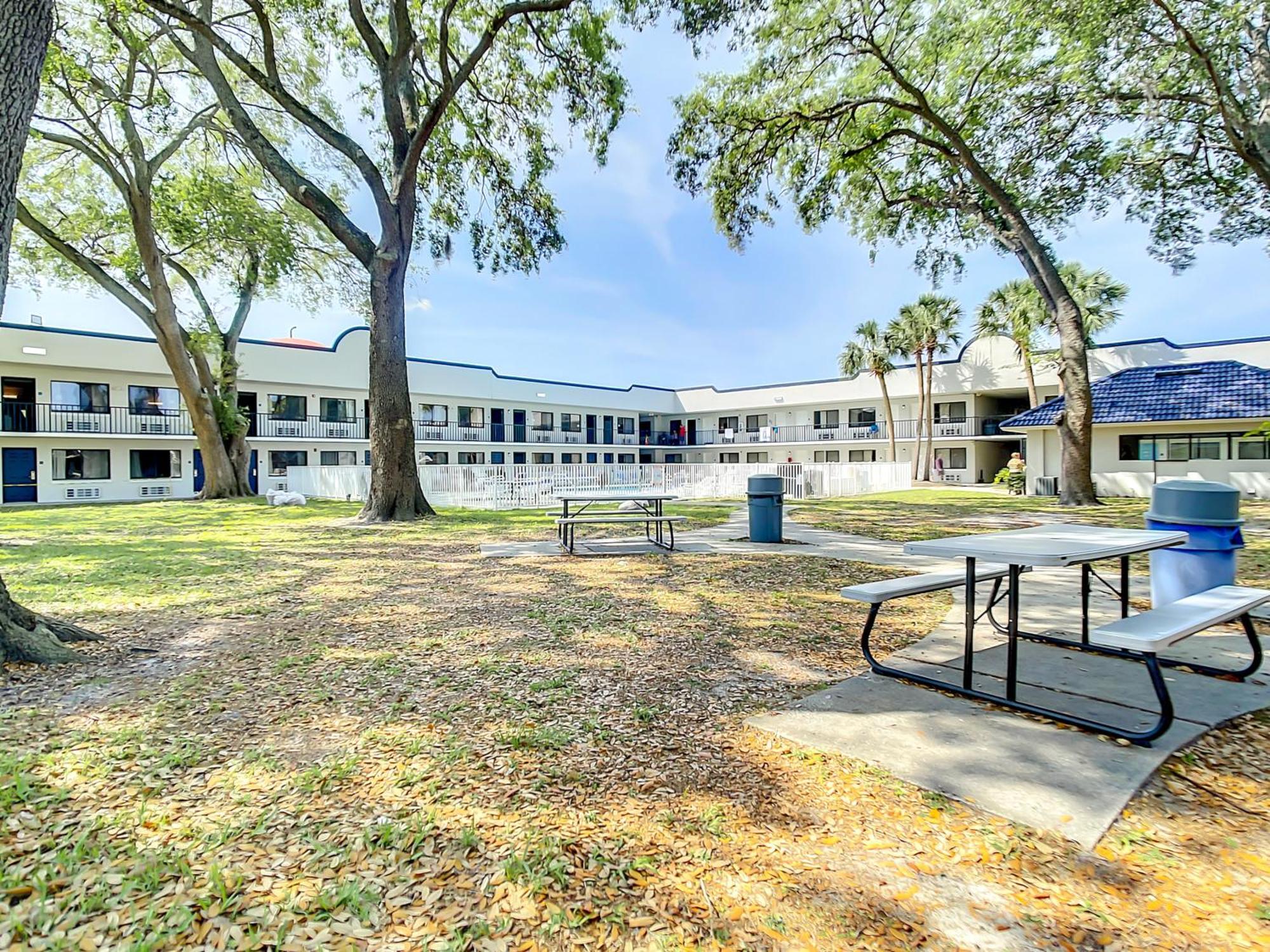Stayable Kissimmee West Exterior photo